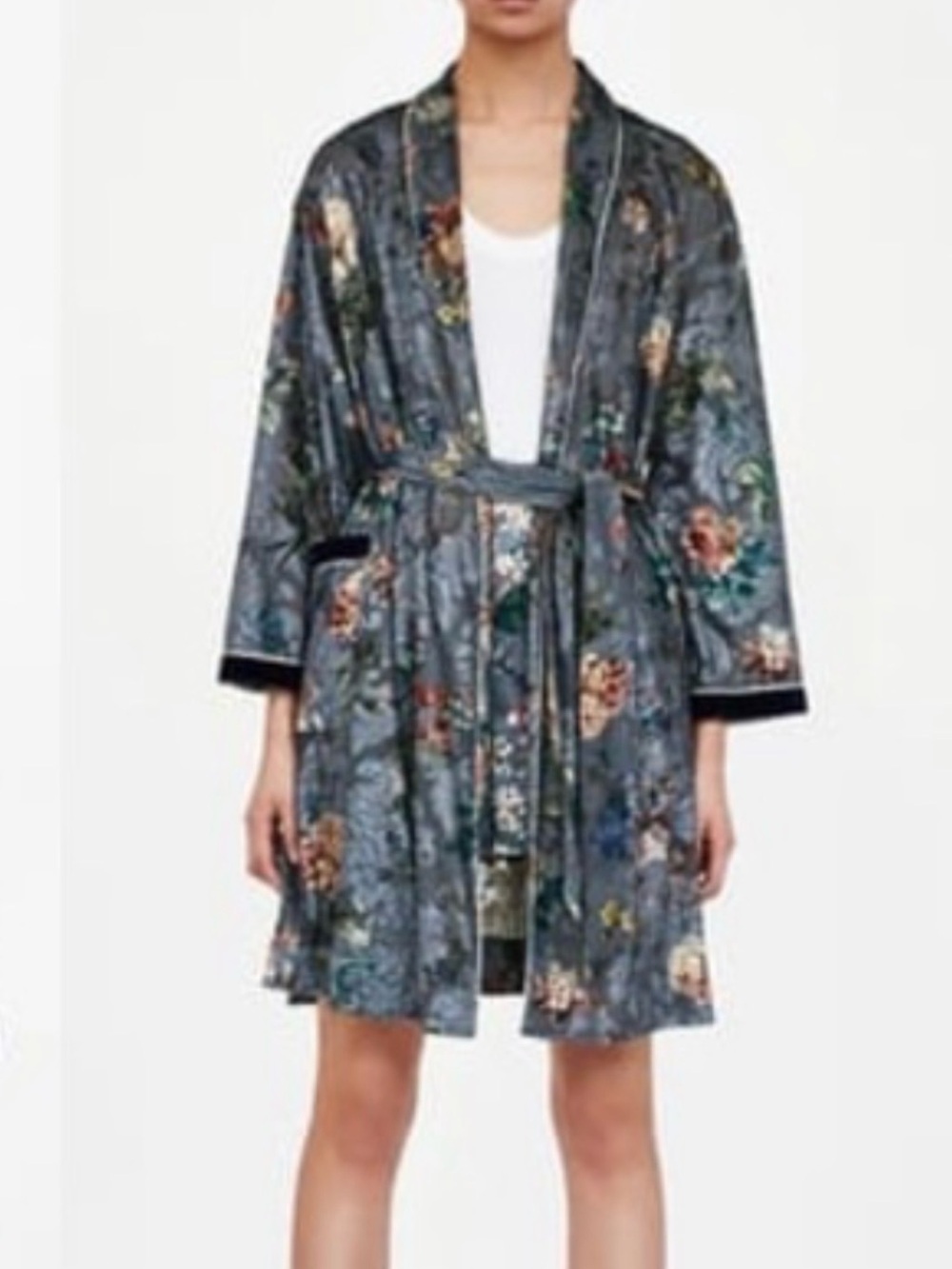 Zara Devore Velvet Kimono Jacket Silver Grey Blue Floral Pockets. A1